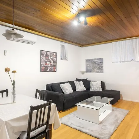 Viktor Apartment Split